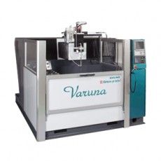 SUGINO 磨料水射流切割機Varuna系列
